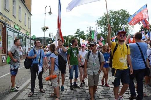 Marsz młodego Kościoła przez Opole