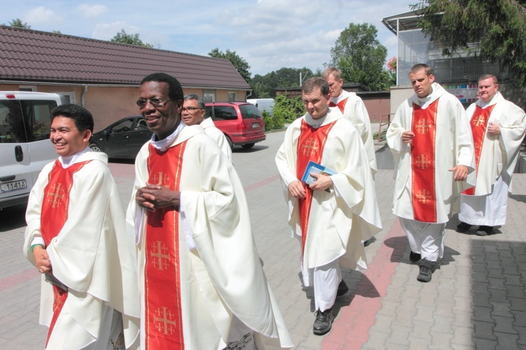 Eucharystia z widokiem na stadion