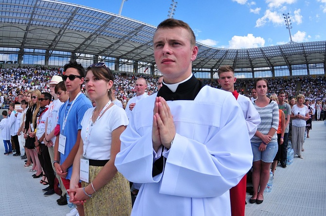 Eucharystia na Arenie Lublin