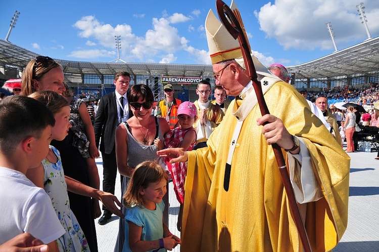 Eucharystia na Arenie Lublin