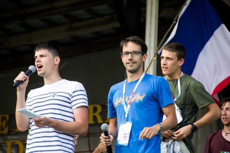 ŚDM w Gietrzwałdzie. Prezentacja grup