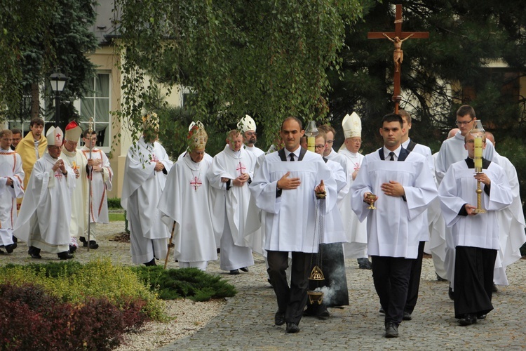 Msza św. na Starym Rynku w Łowiczu