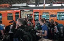 Pociągiem na święto młodości