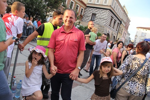 "Pożegnanie" na tarnowskim rynku