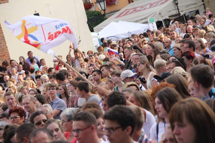 "Pożegnanie" na tarnowskim rynku