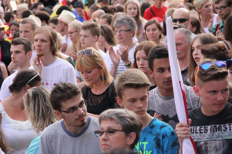 "Pożegnanie" na tarnowskim rynku