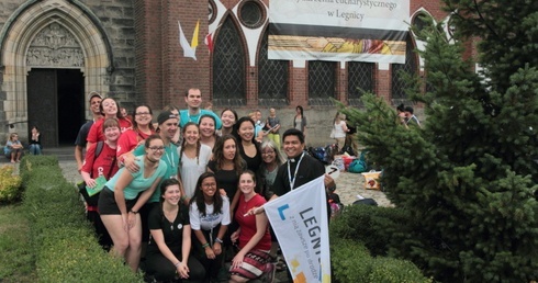 Radość i łzy na pożegnanie