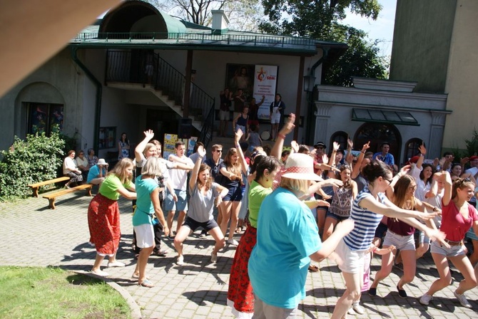 Bielska parafia Trójcy Przenajświętszej pożegnała swoich gości - cz. 2