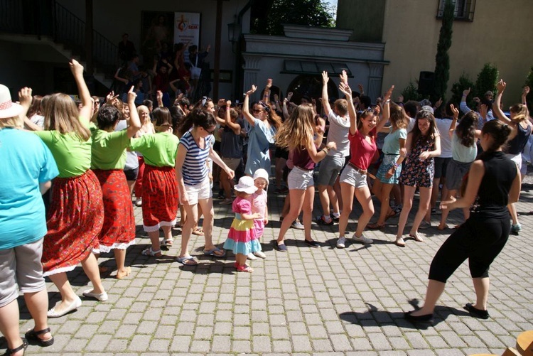 Bielska parafia Trójcy Przenajświętszej pożegnała swoich gości - cz. 2