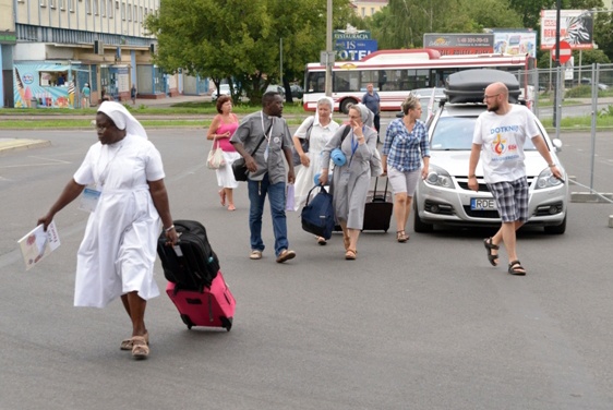 Uczestnicy ŚDM ruszyli z Radomia do Krakowa