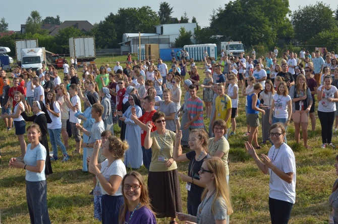 Pobudka i odprawa w Miasteczku Łowickim