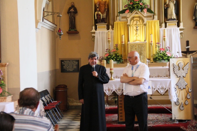 Pielgrzymi na ŚDM z Teksasu w Płużnicy Wielkiej i Kamieniu Śl.