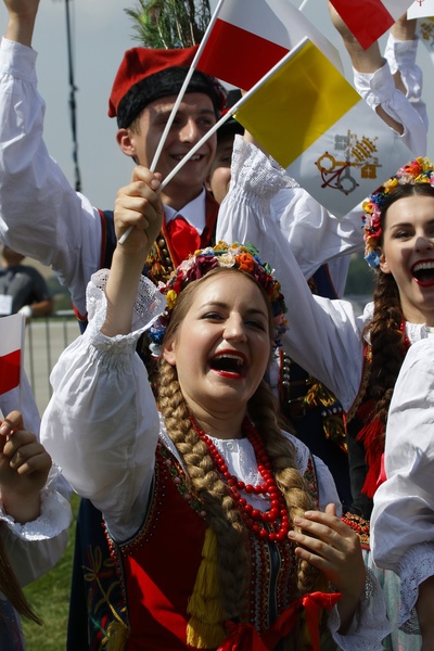 Pierwsze chwile papieża Franciszka w Polsce