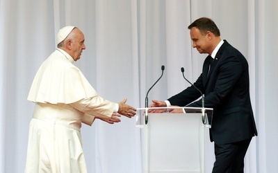 Prezydent przywitał papieża na Wawelu