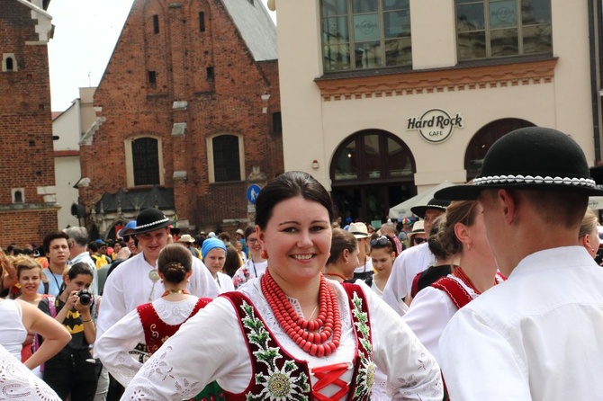 Radośni pielgrzymi w Krakowie