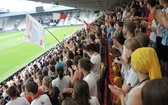 Katecheza z bp. Rysiem na stadionie "Cracovii"