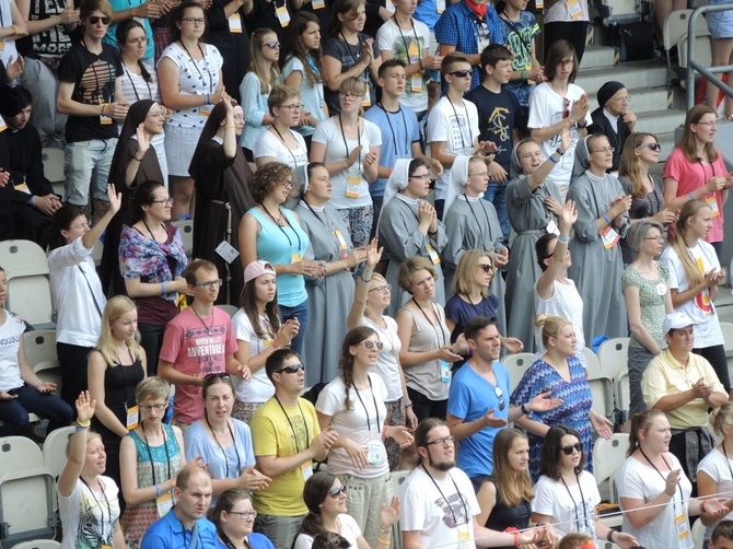 Katecheza z bp. Rysiem na stadionie "Cracovii"