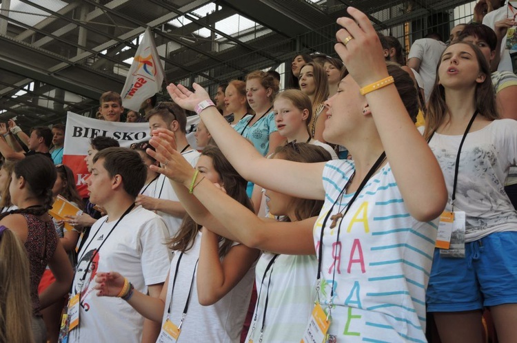 Katecheza z bp. Rysiem na stadionie "Cracovii"