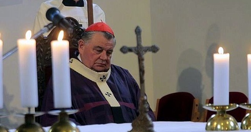 Kard. Duka: słowa to za mało