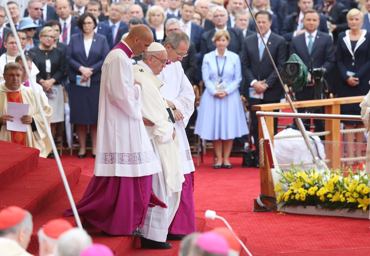 Franciszek u stóp Maryi