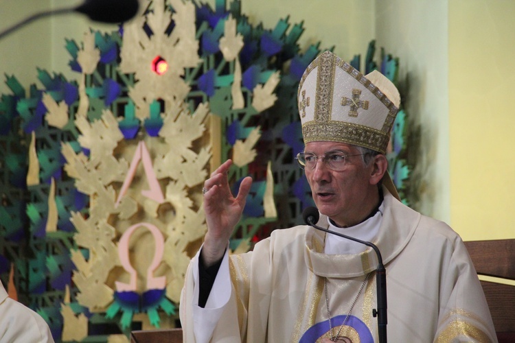 Msza św. pod przewodnictwem patriarchy Wenecji, abp. F. Moraglii.