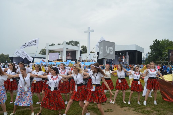 Błonia w pielgrzymach skąpane