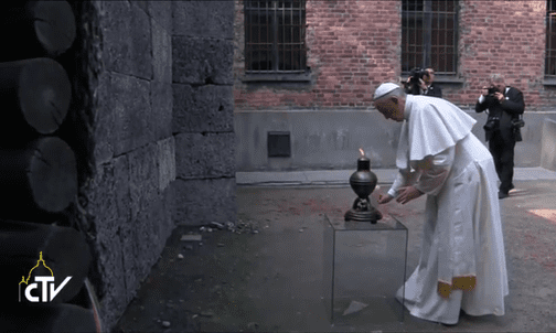 Papież w byłym obozie Auschwitz-Birkenau