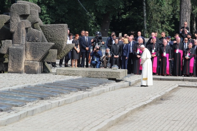 Wizyta papieża Franciszka w Birkenau