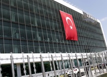 Turcja zamyka redakcje i dziennikarzy