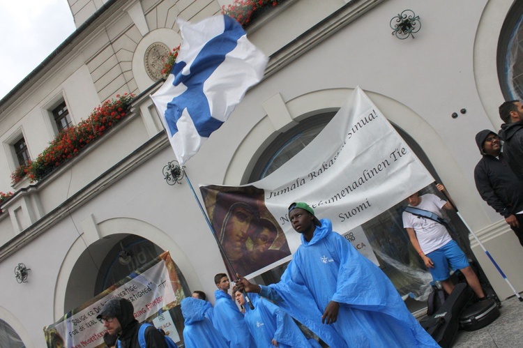 Misja z Danii i Finlandii