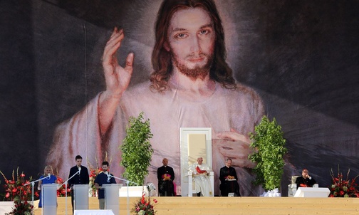 Droga Krzyżowa z papieżem – rozważania