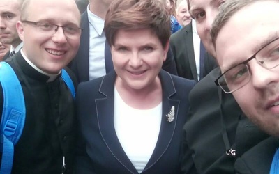 Klerycy z premier Beatą Szydło