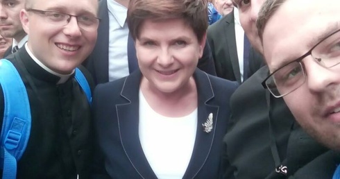 Klerycy z premier Beatą Szydło