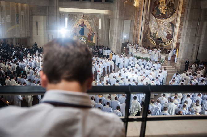 Papież w sanktuarium świętego Jana Pawła Wielkiego