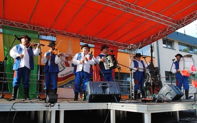 Folklor w Nowej Dębie