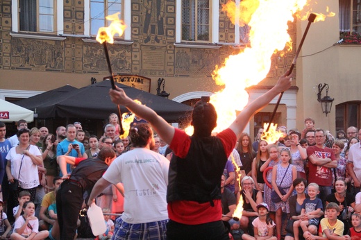 Carnaval Sztukmistrzów 2016