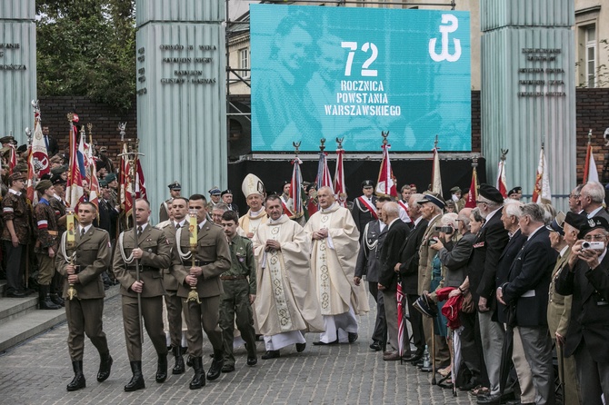 Uczcić poległych, spotkać się z żywymi