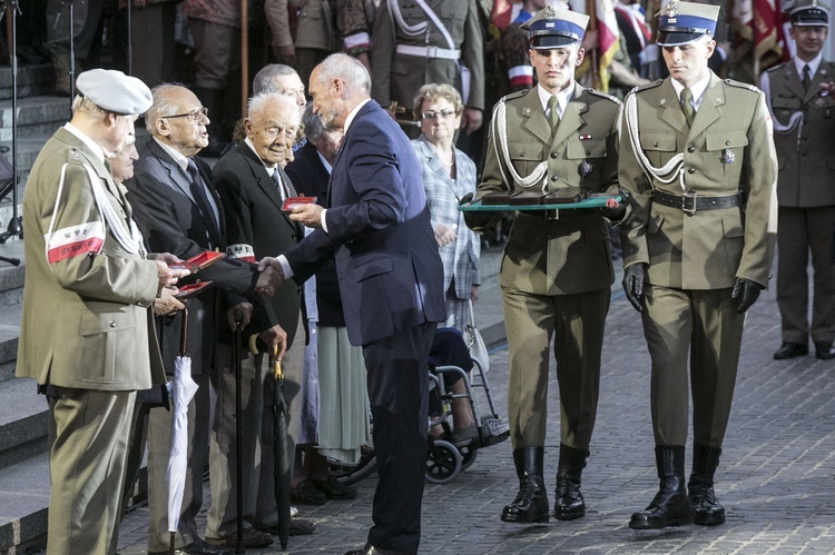 Uczcić poległych, spotkać się z żywymi