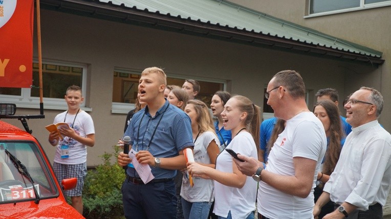 Pożegnanie pielgrzymów w Rzeszotarach