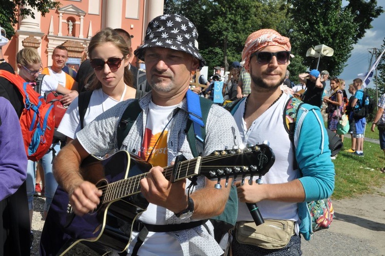 Wyjście pielgrzymki na Jasną Górę