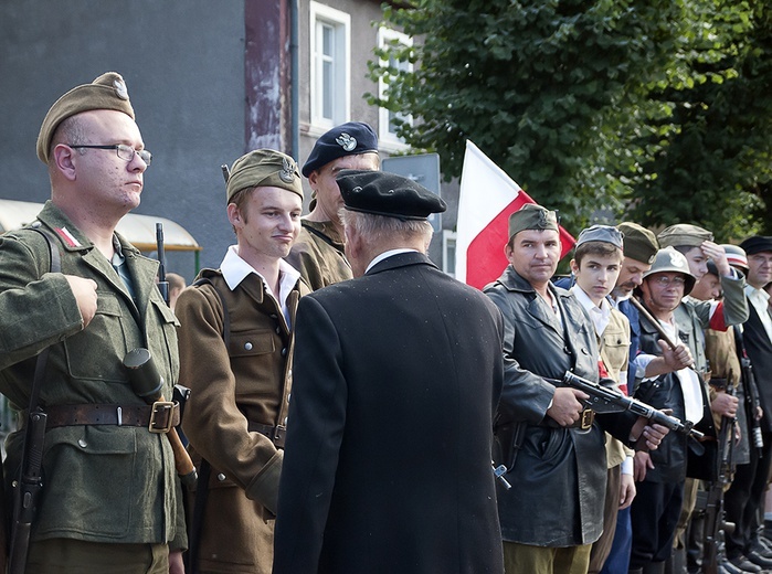 Rocznica powstania warszawskiego w Sianowie