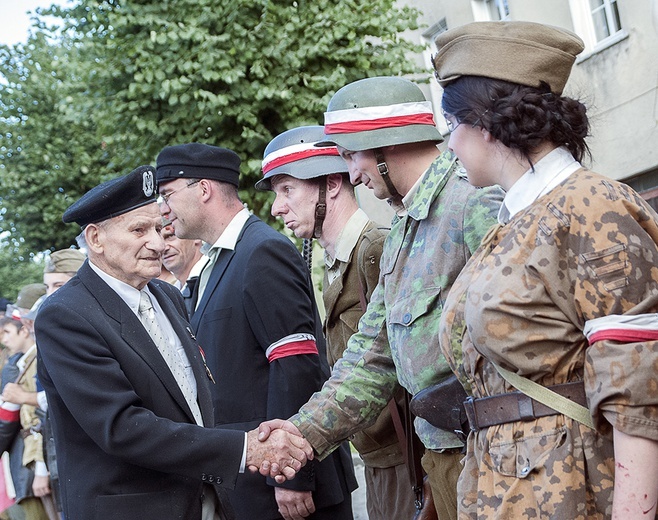 Rocznica powstania warszawskiego w Sianowie