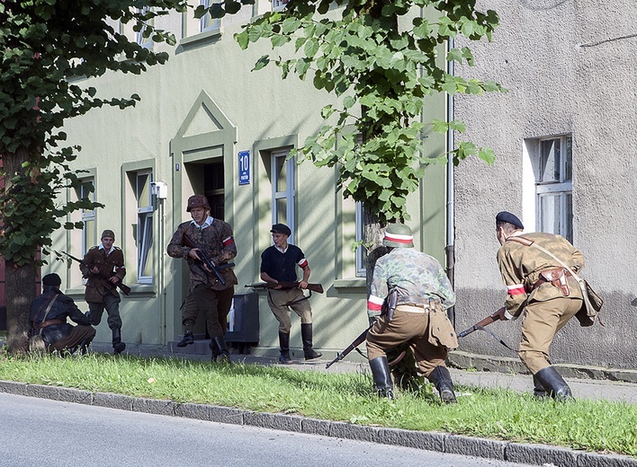 Rocznica powstania warszawskiego w Sianowie