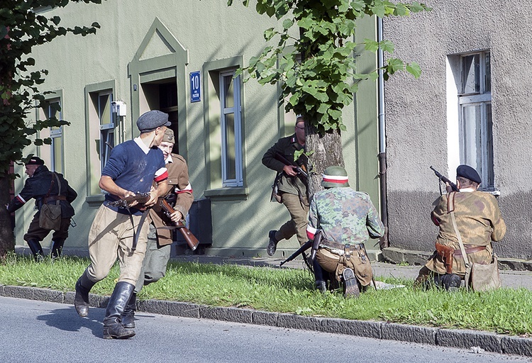 Rocznica powstania warszawskiego w Sianowie