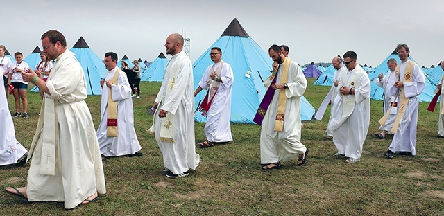 	55 księży towarzyszyło młodym w przeżywaniu ŚDM.