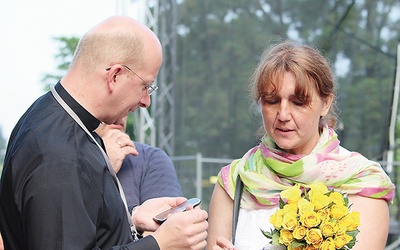 Dorota Życzkowska i ks. Roman Thiel, współorganizator Dni w Diecezji.