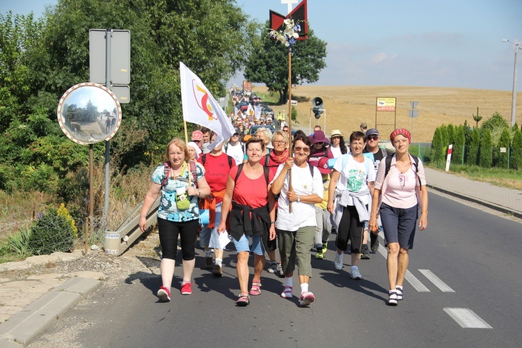 Dzień drugi: Trzebnica - Jaksonowice