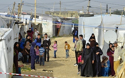 W obozie dla uchodźców w dolinie Bekaa w Libanie Syryjczycy czekają na zakończenie wojny lub na możliwość rozpoczęcia nowego  życia w Europie.
