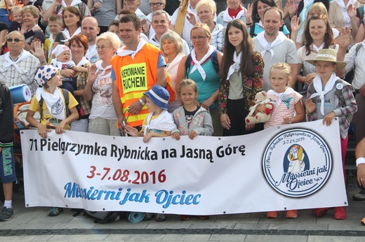 71. Pielgrzymka Rybnicka - dzień pierwszy - wymarsz grup 1, 2A i 2B