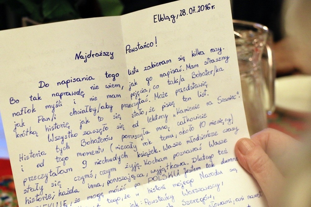 Co Napisac Na Pierwszej Stronie Albumu Wdzięczność wyrażona na papierze